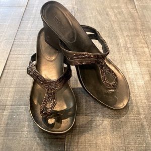 Mossimo Women’s Wedge Sandals (Size 6)